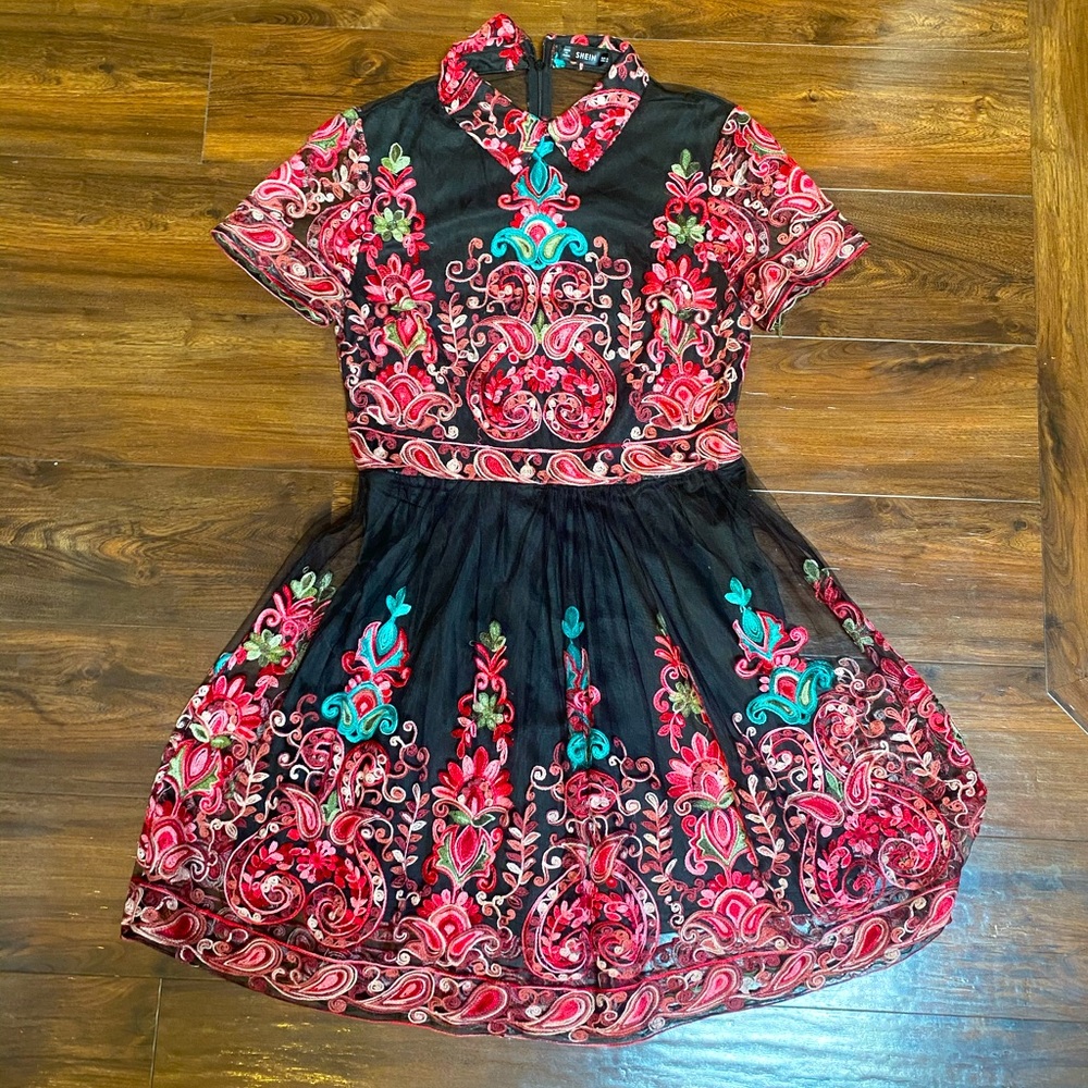 Embroidered Tulle Mini Cocktail/Prom Dress